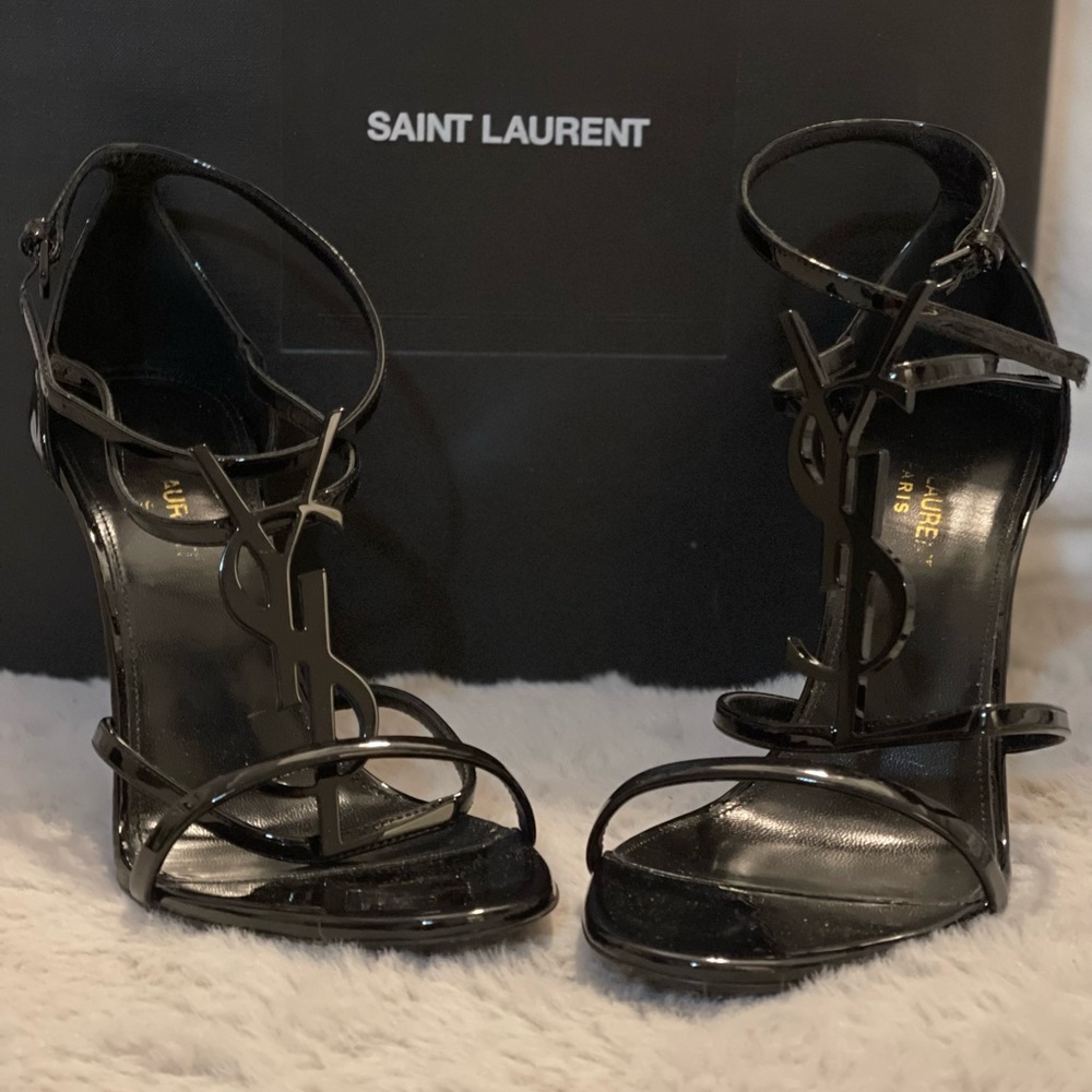 Size 39 Saint Laurent all black patent leather Cassandra sandals